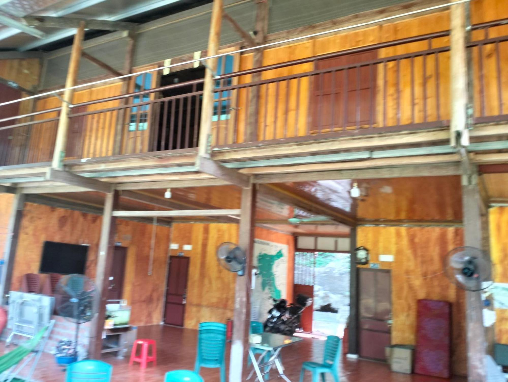 Tran Thuc Homestay-Ba Be Номер фото
