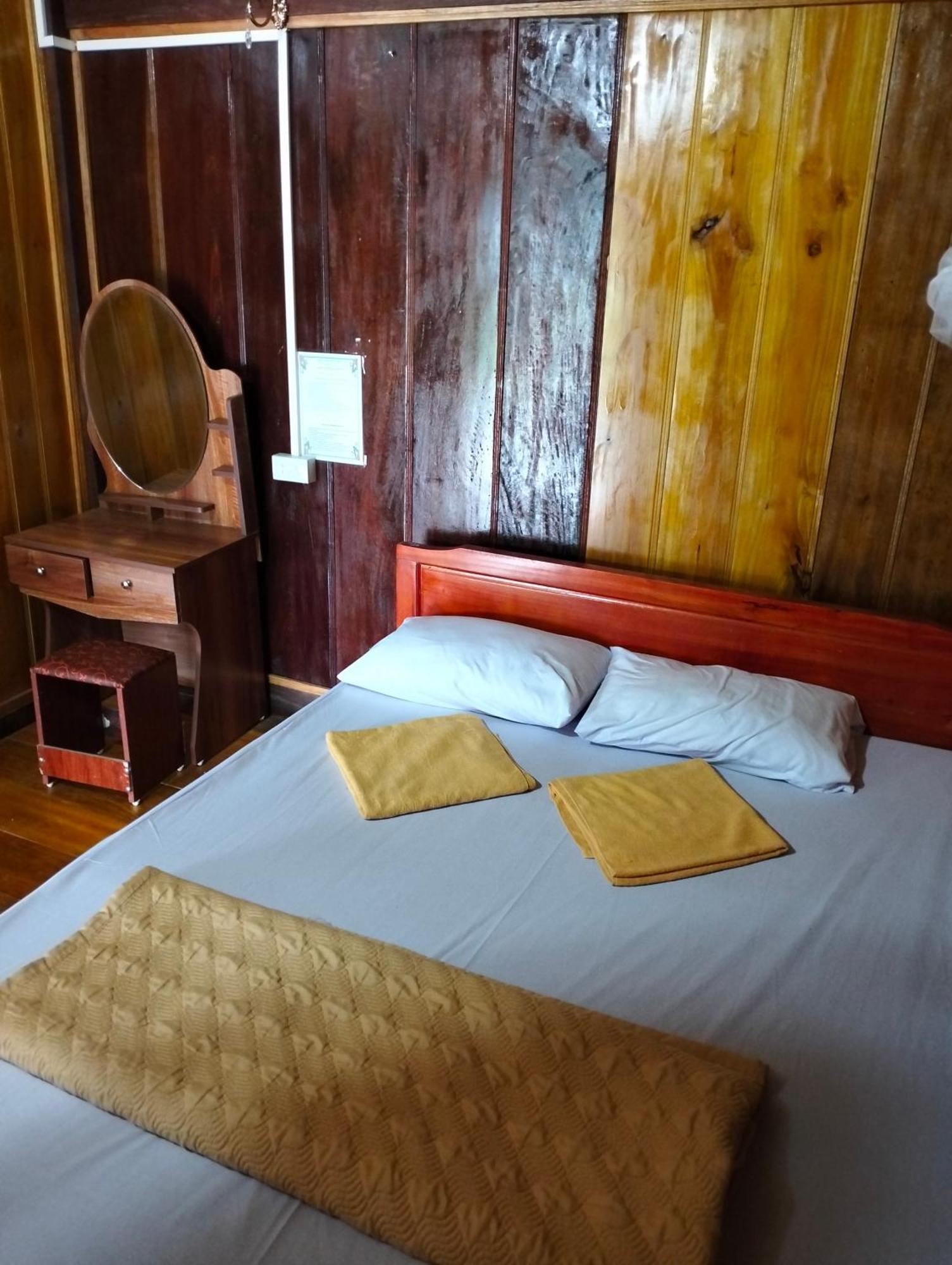 Tran Thuc Homestay-Ba Be Номер фото